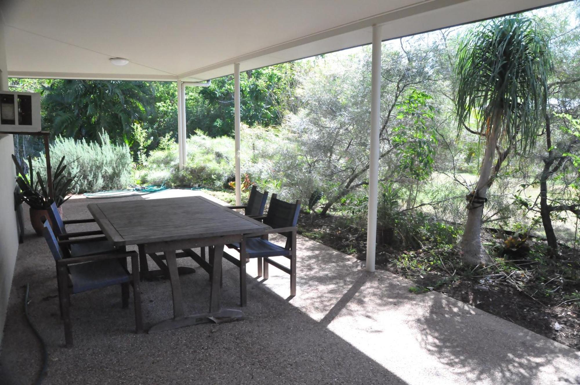 Magnetic Island Bed And Breakfast Horseshoe Bay エクステリア 写真