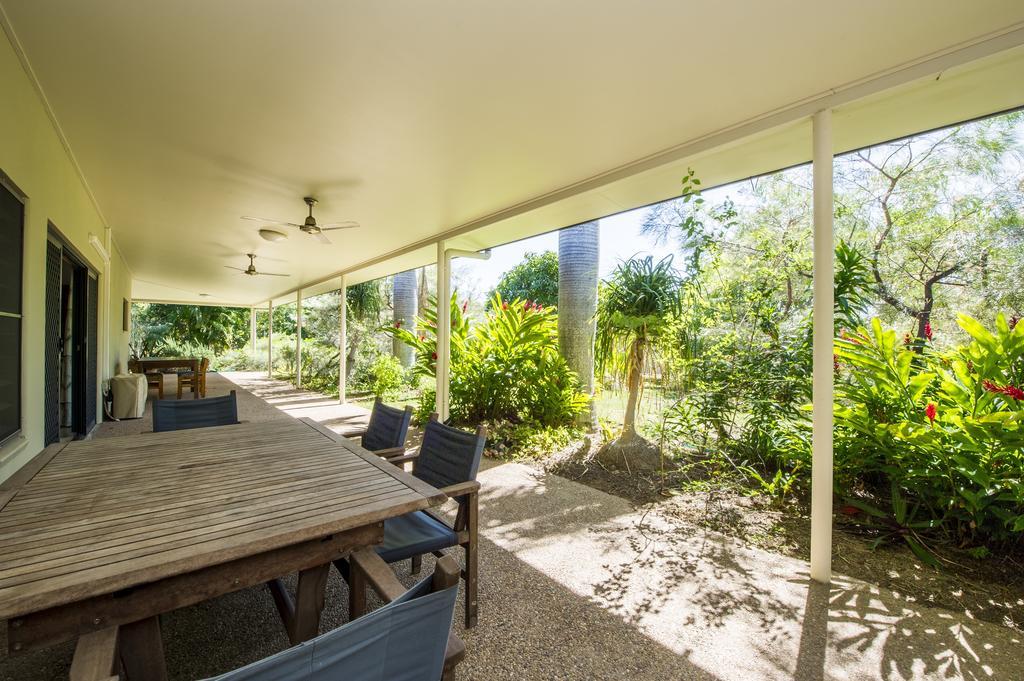 Magnetic Island Bed And Breakfast Horseshoe Bay エクステリア 写真