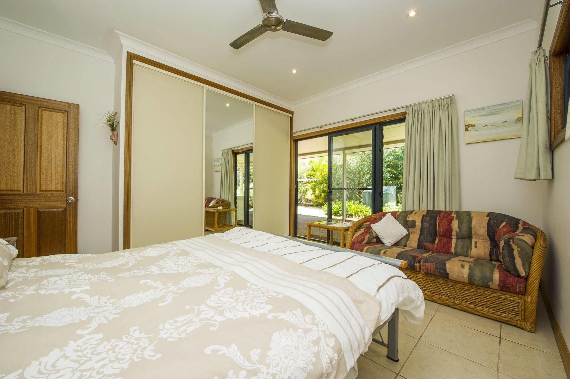 Magnetic Island Bed And Breakfast Horseshoe Bay エクステリア 写真
