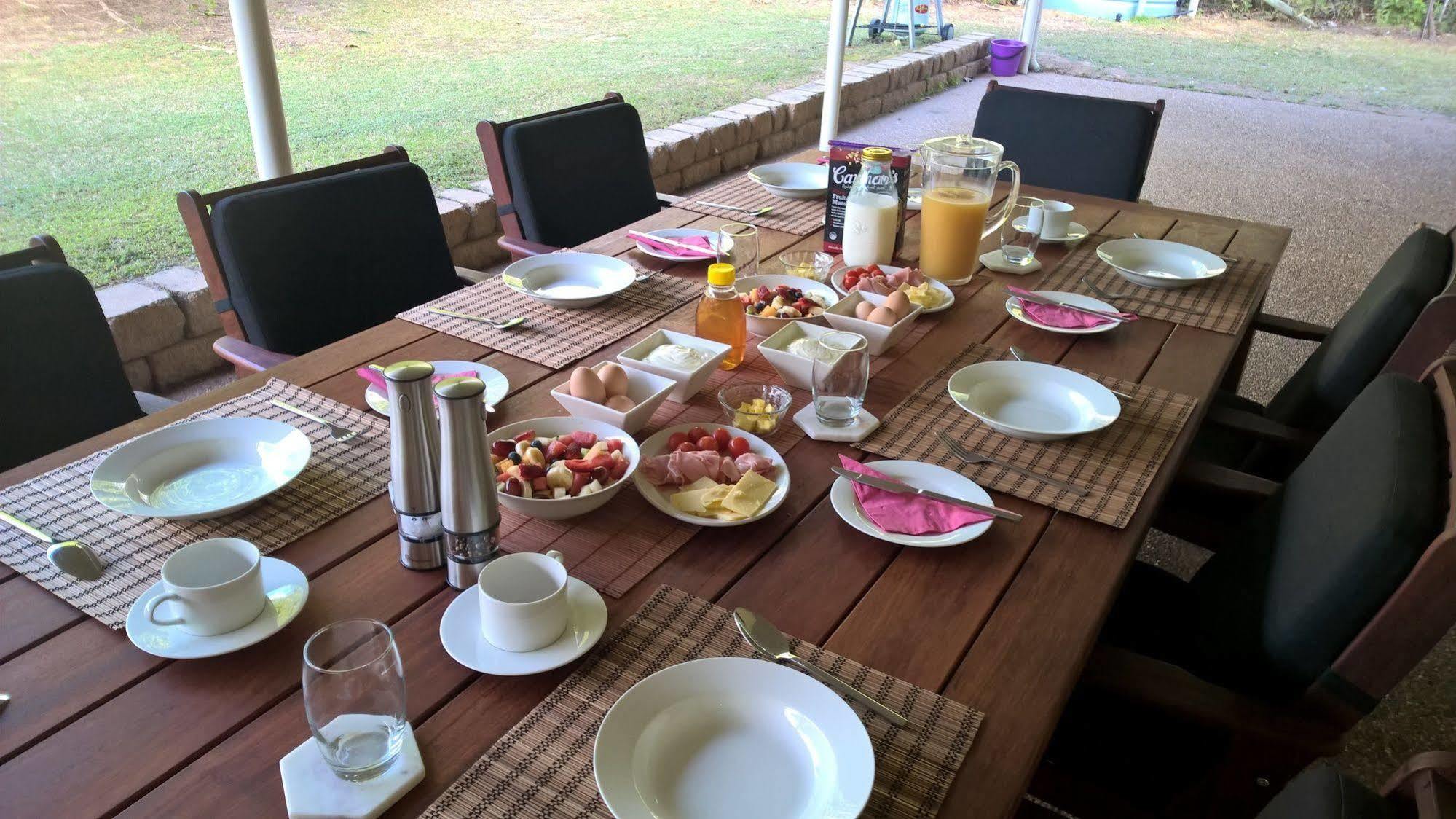Magnetic Island Bed And Breakfast Horseshoe Bay エクステリア 写真